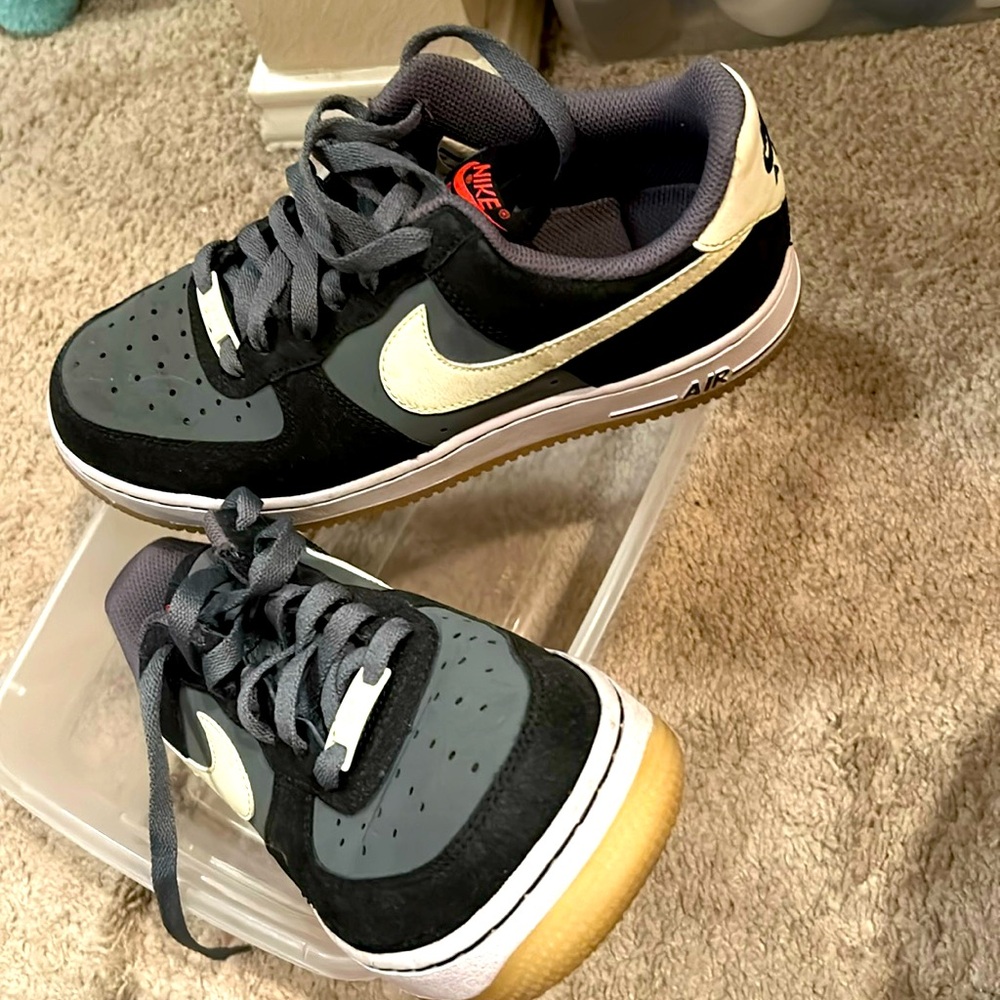 Low top Nikes